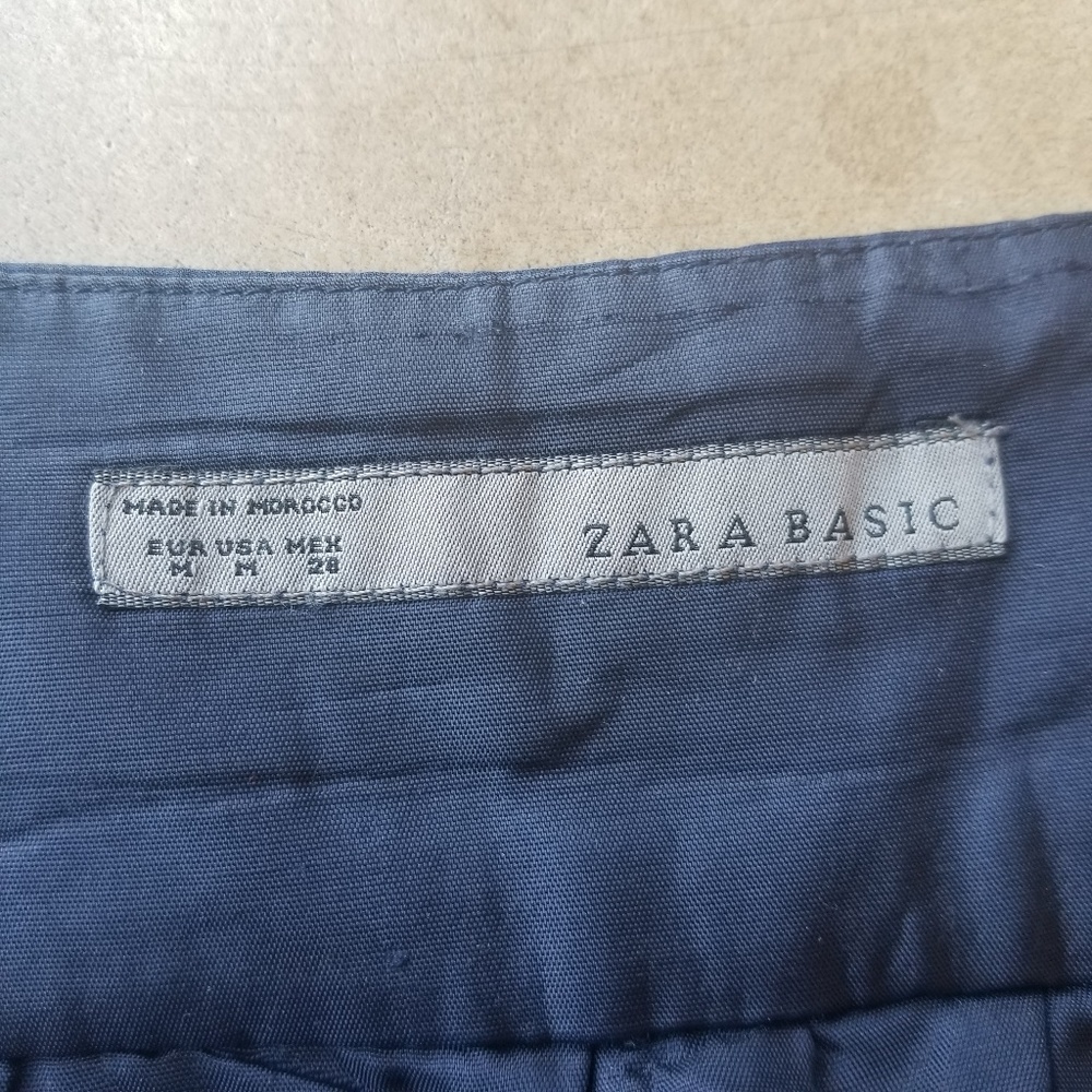 Zara Basic Navy Tiered Skirt Floral Size M - Picture 4 of 5